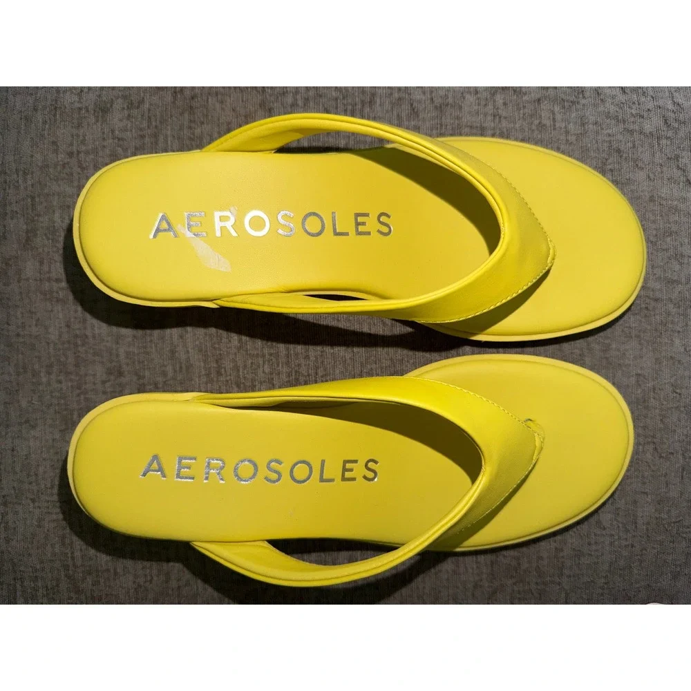 Aerosoles Womens Yellow Wedge Thong Sandals‎ Platform Flip Flops Size 7